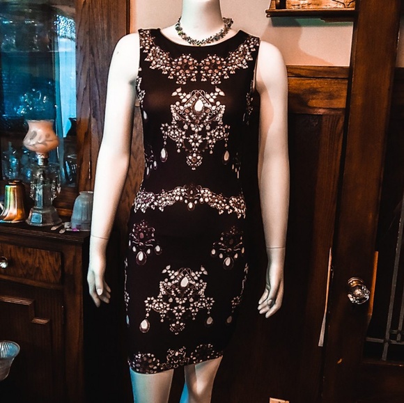 Lipsy Black & Whites Chandelier Jewel Print Dress - Picture 2 of 7